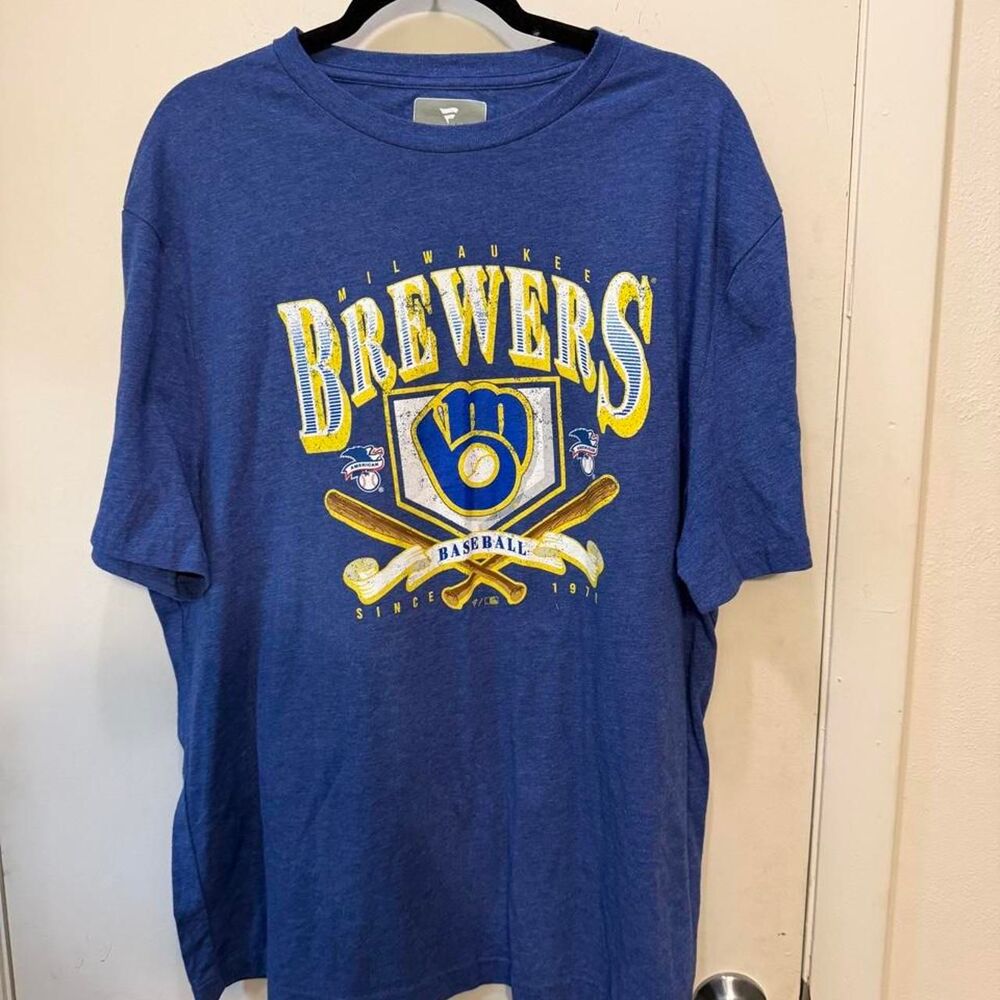 Mlb Men's Blue and Navy T-shirt